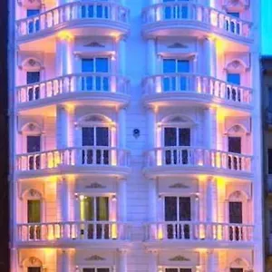 Darkmen 2 Hotel Istanbul